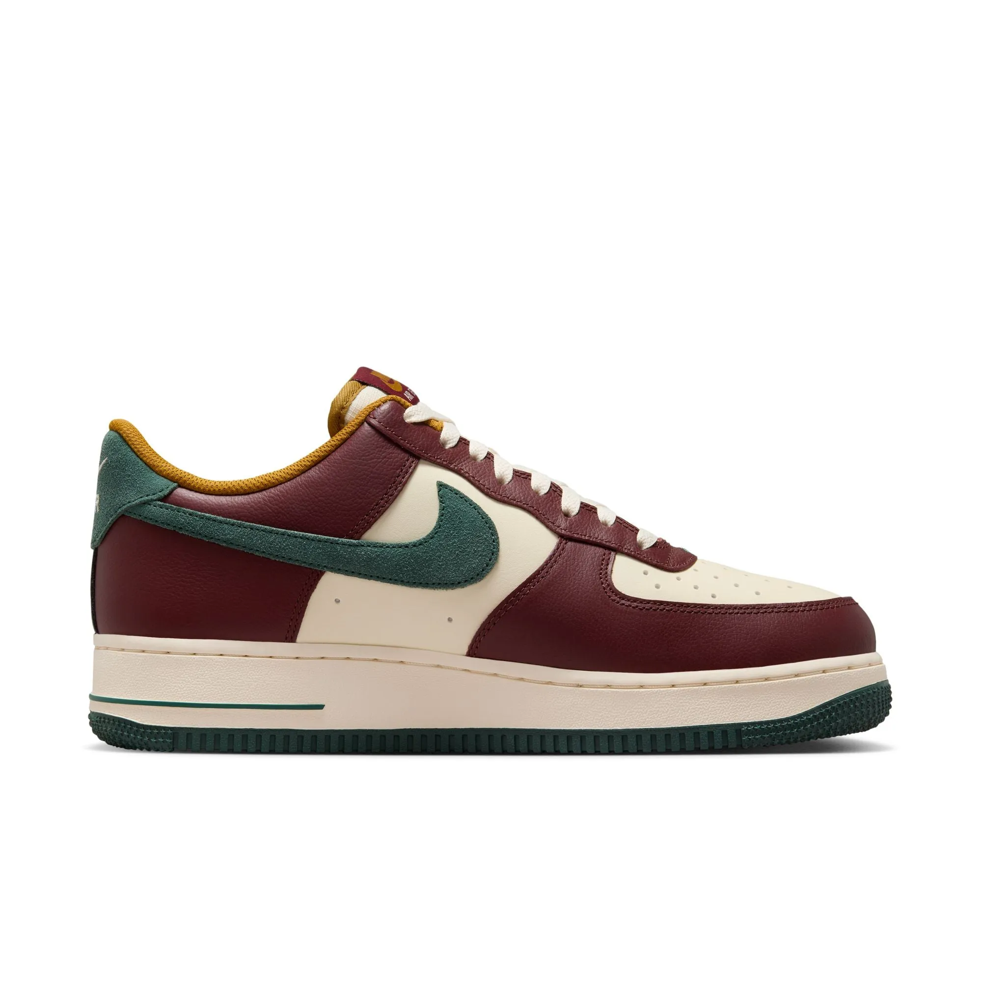Air Force 1 '07 Lv8 Coconut Milk/Vintage Green-Dark Team Red