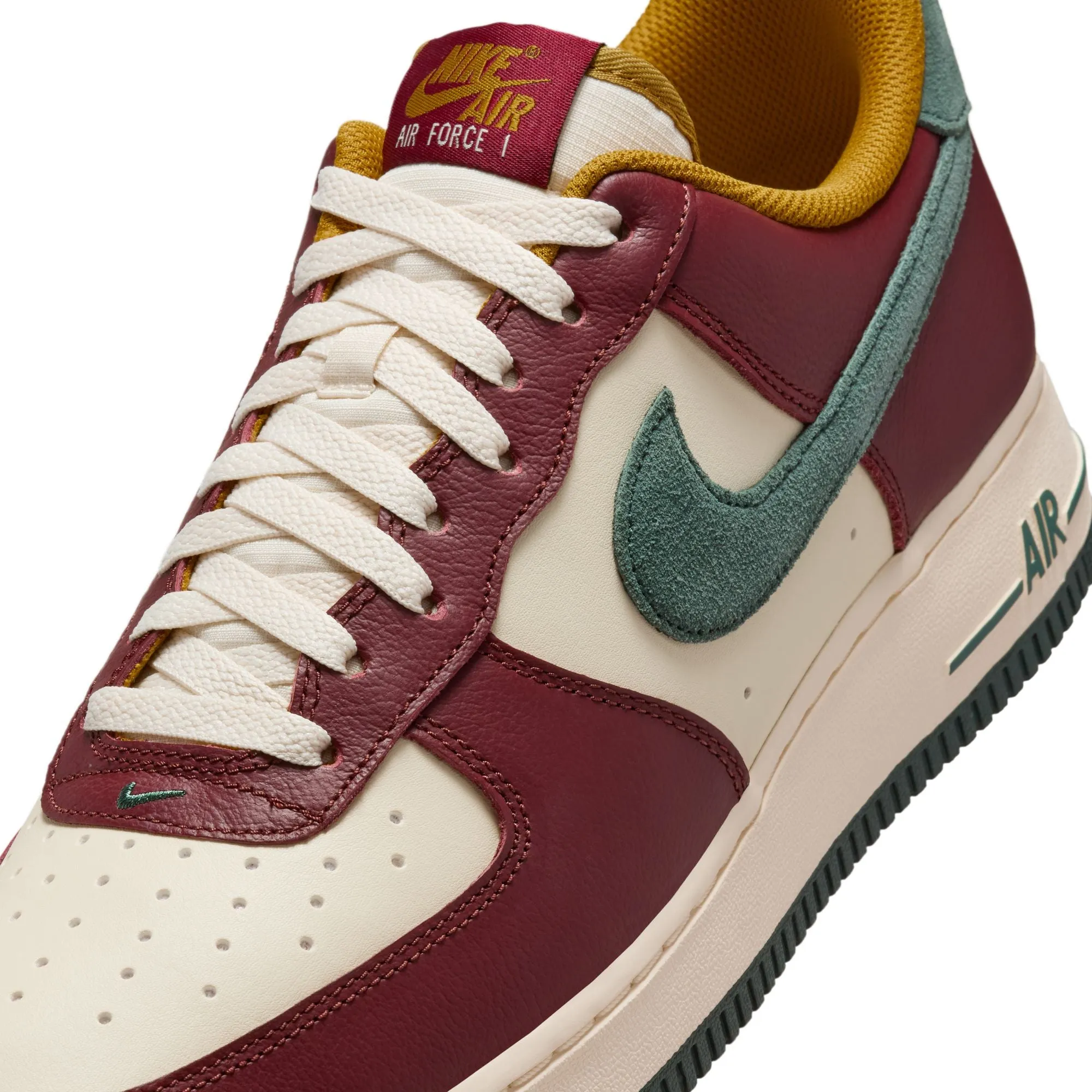 Air Force 1 '07 Lv8 Coconut Milk/Vintage Green-Dark Team Red