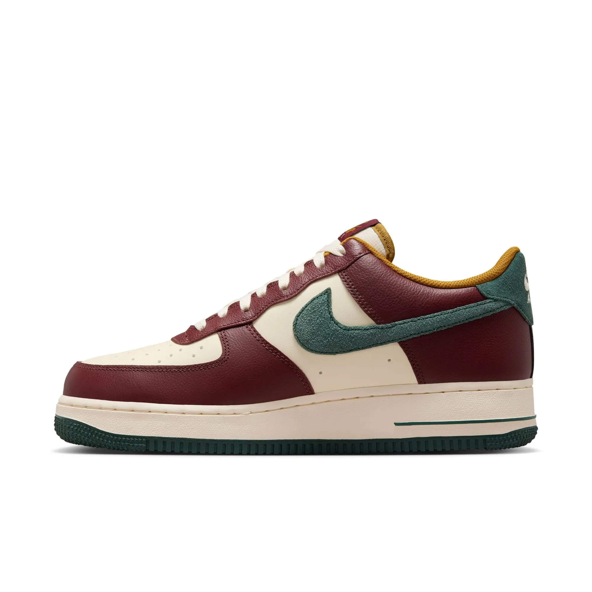 Air Force 1 '07 Lv8 Coconut Milk/Vintage Green-Dark Team Red