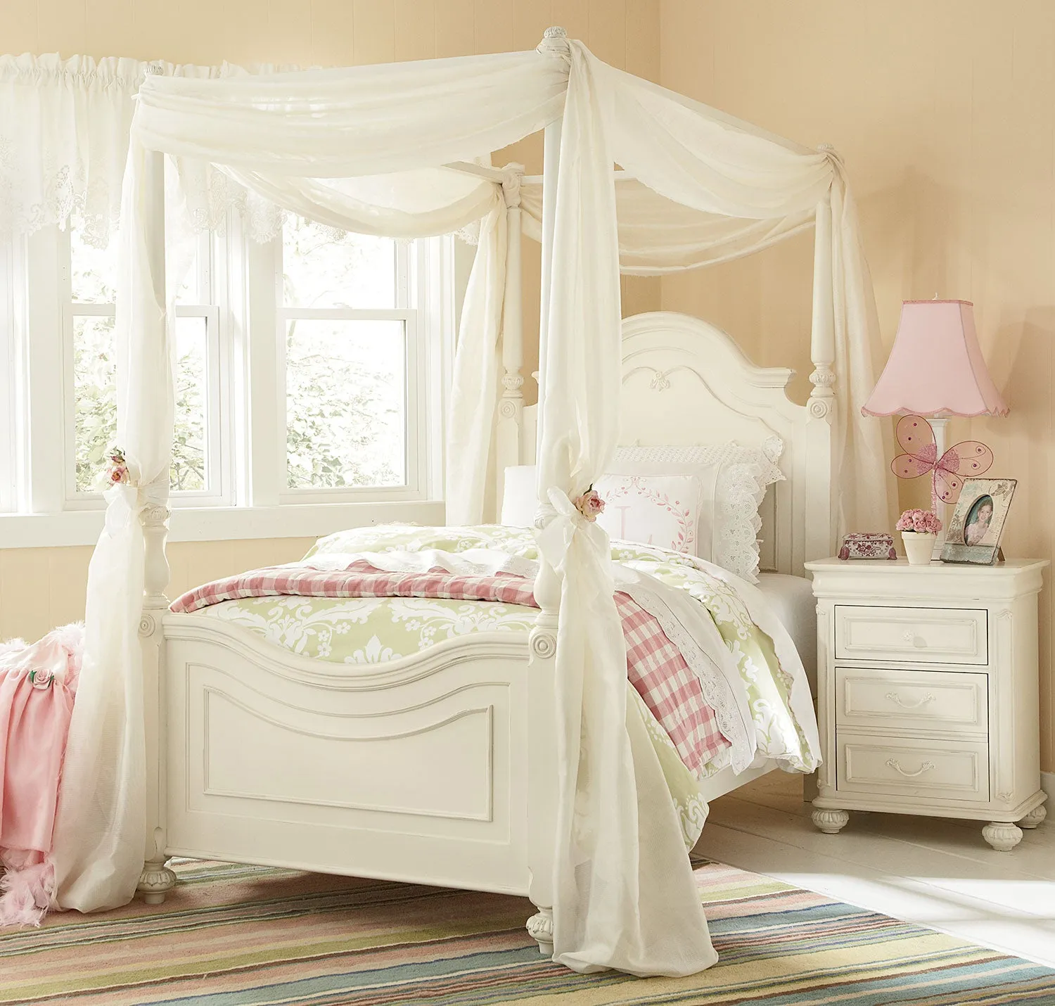 Amber Night Table - Antique White