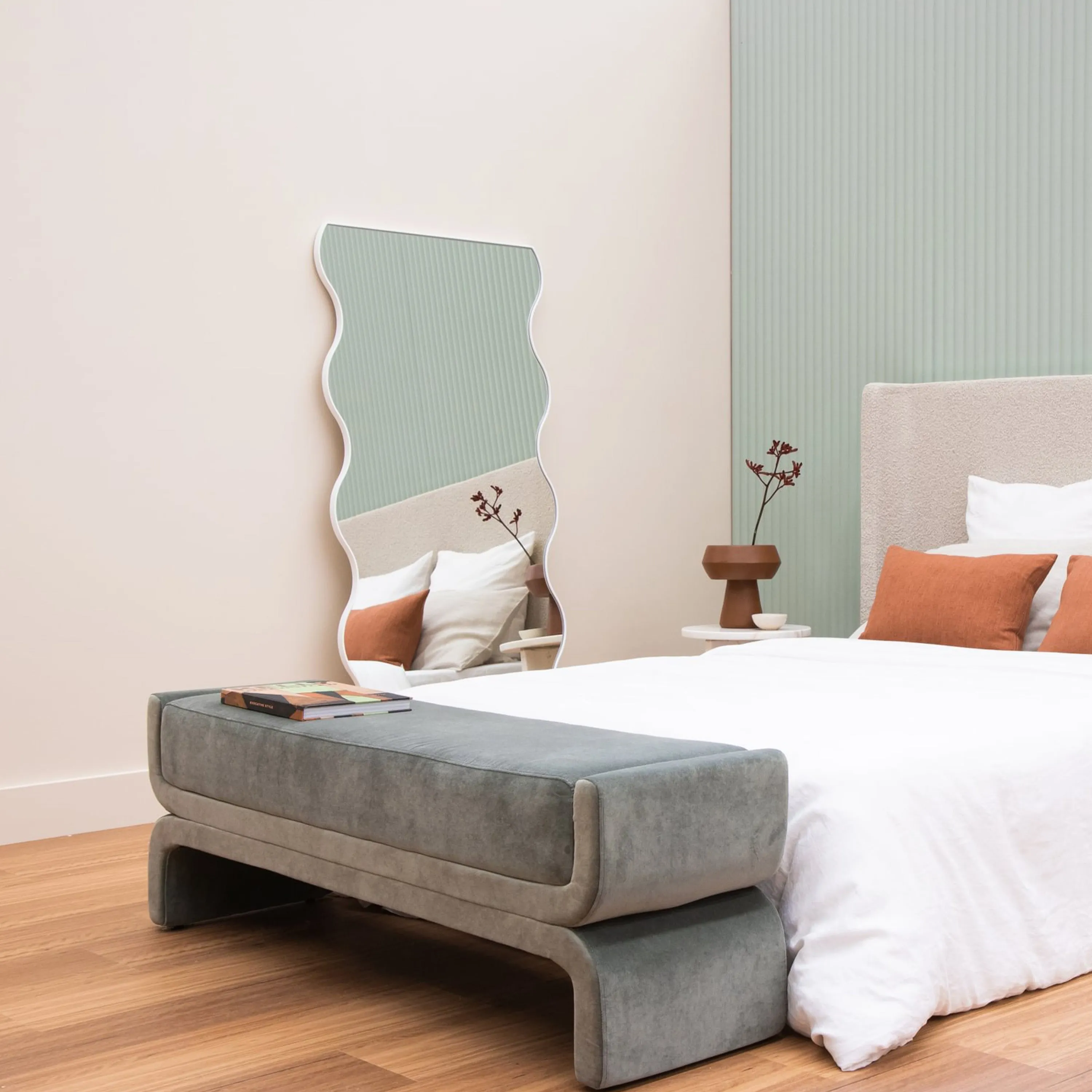 Artemis Leaner Mirror - Bright White