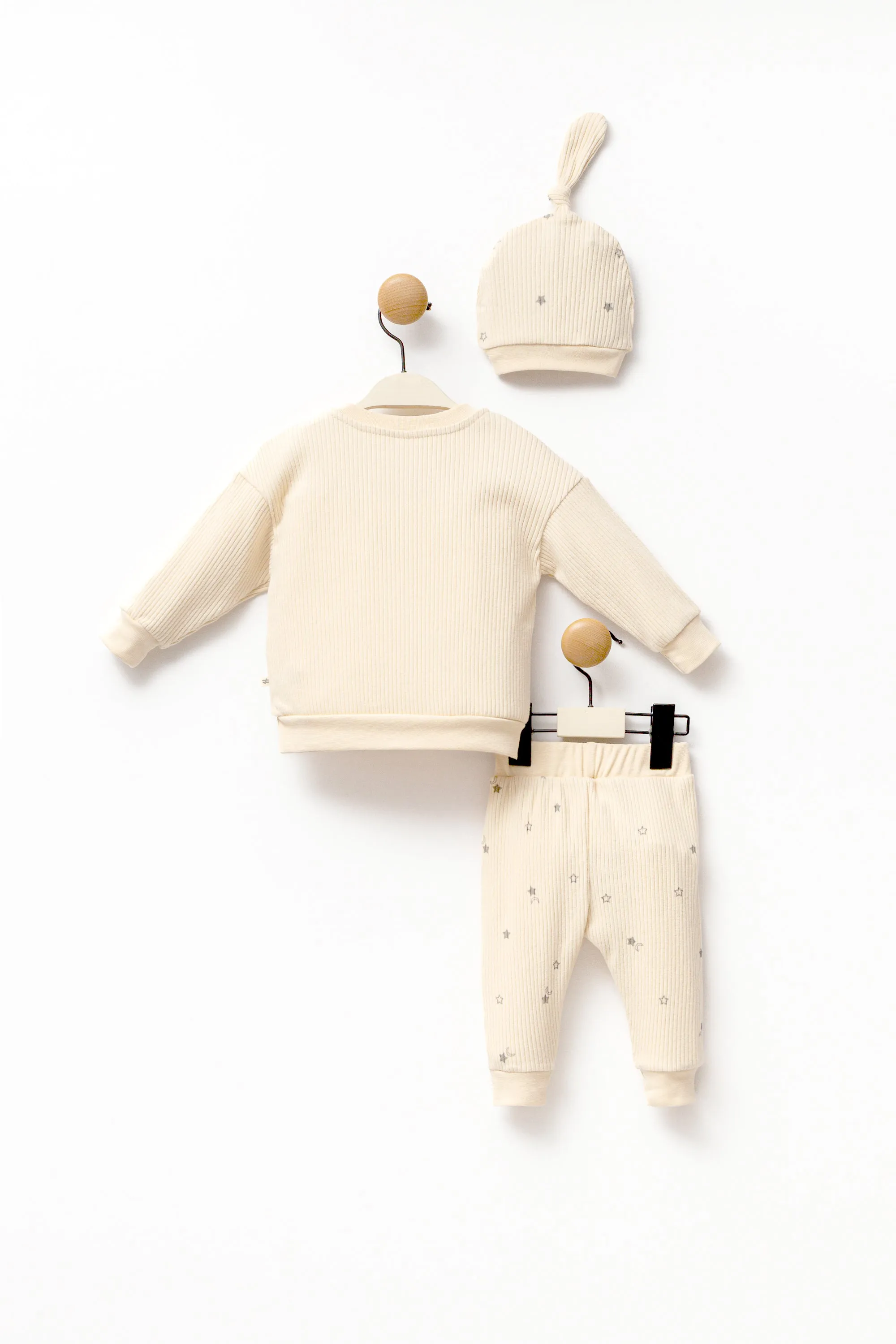 Beige Star Print Outfit & Hat