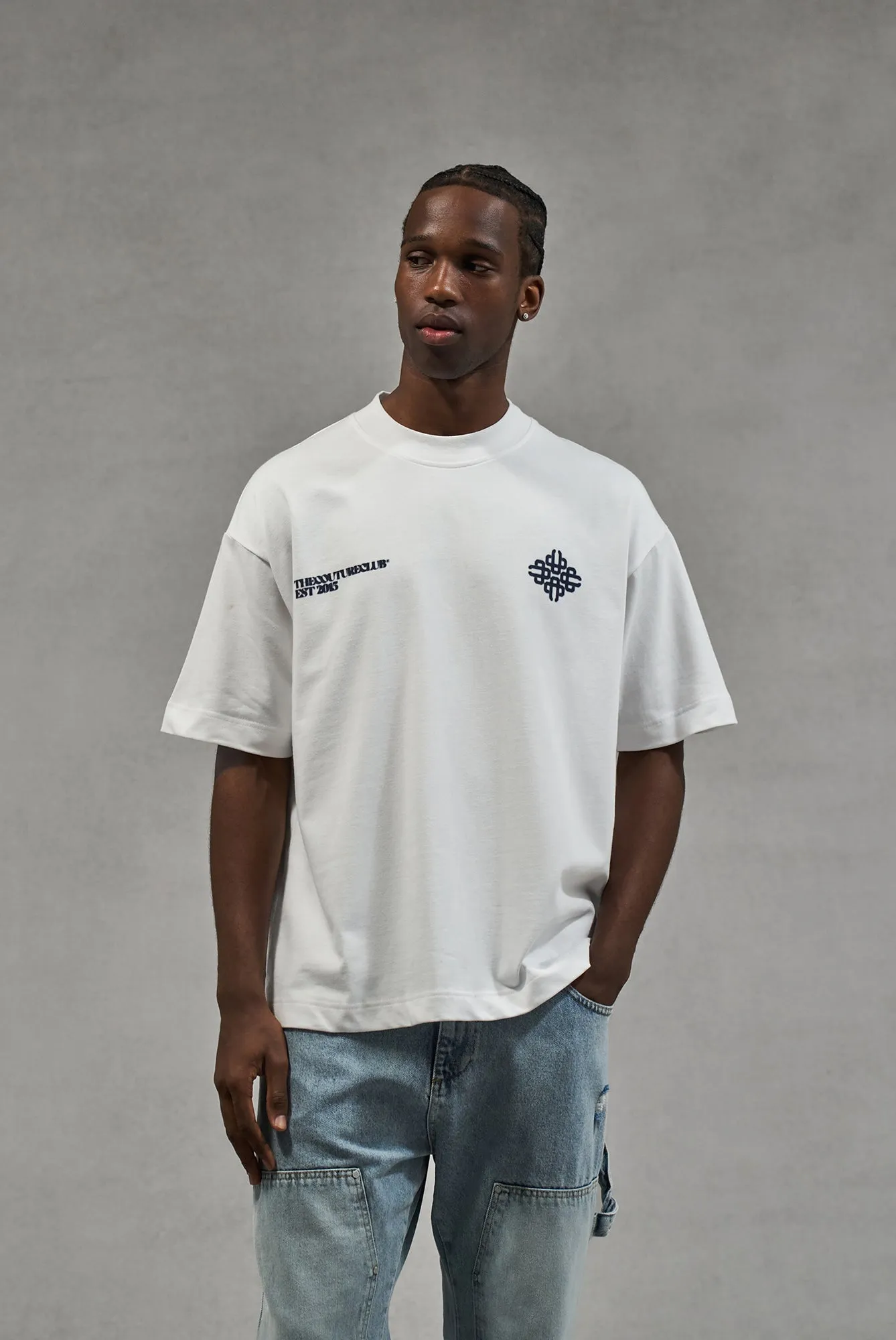 BLURRED GRAPHIC EMBLEM T-SHIRT - NAVY