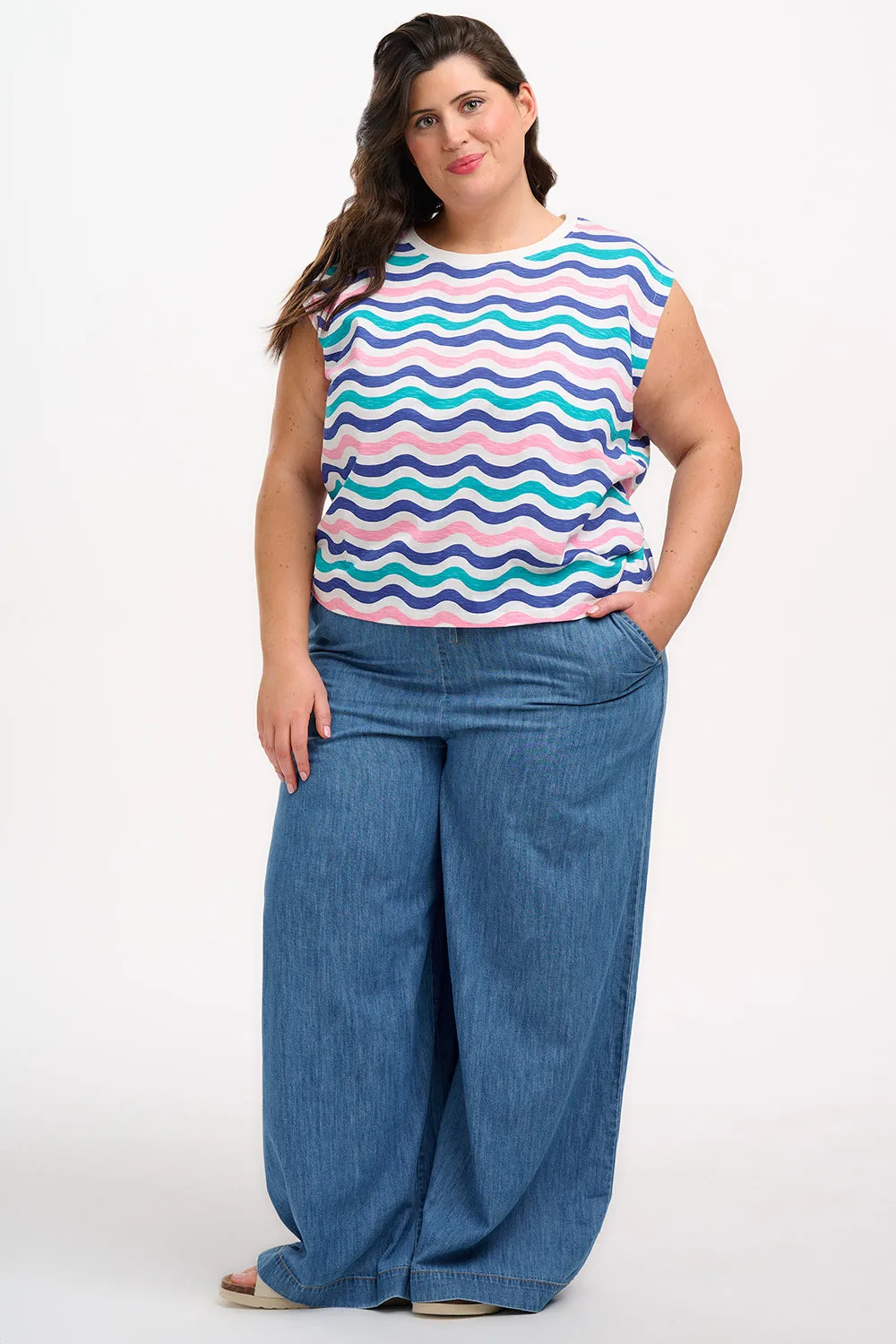 Chrissy Relaxed Tank T-Shirt - Multi. Soft Beach Waves