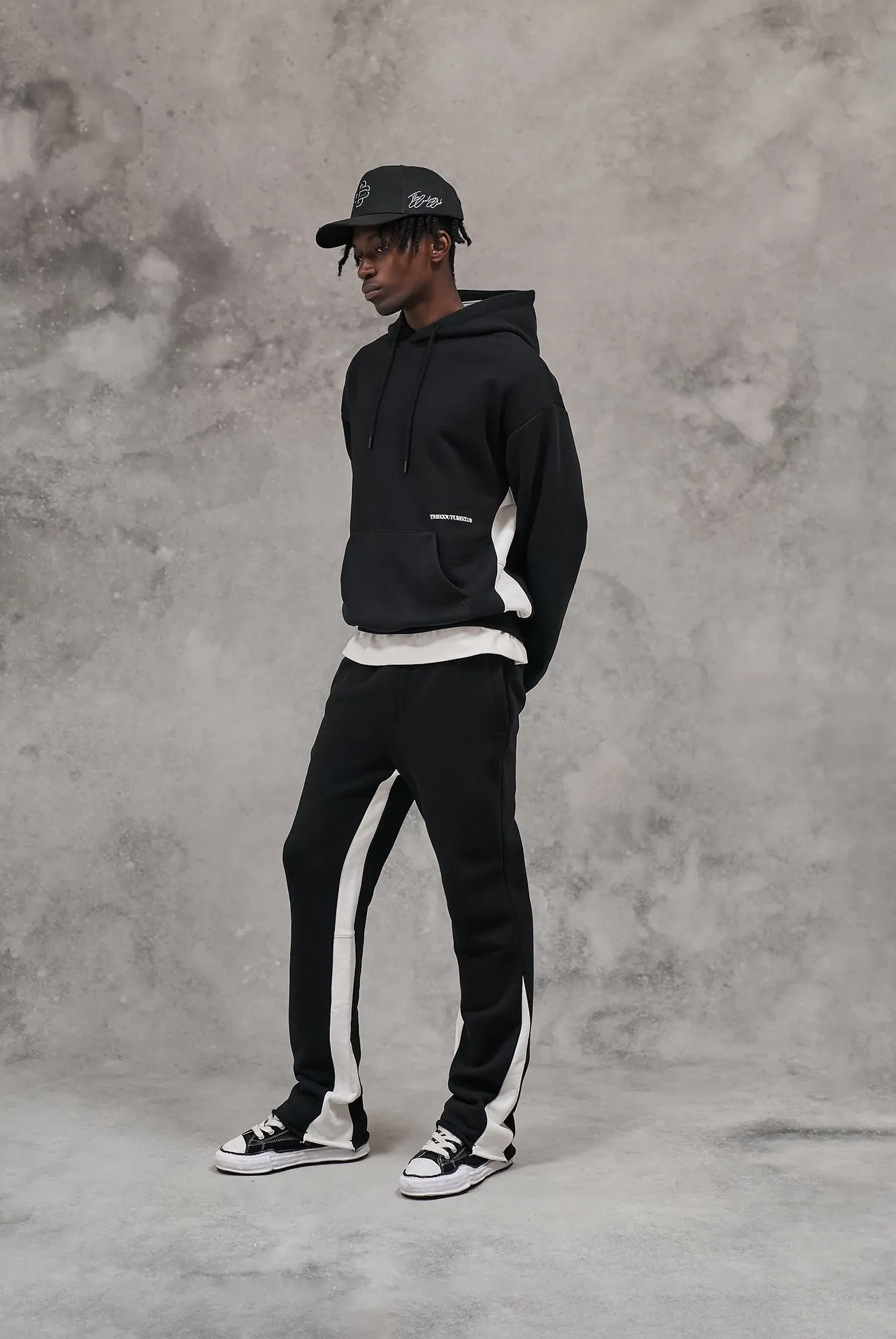 DESIGN DEPARTMENT PANEL JOGGERS - BLACK