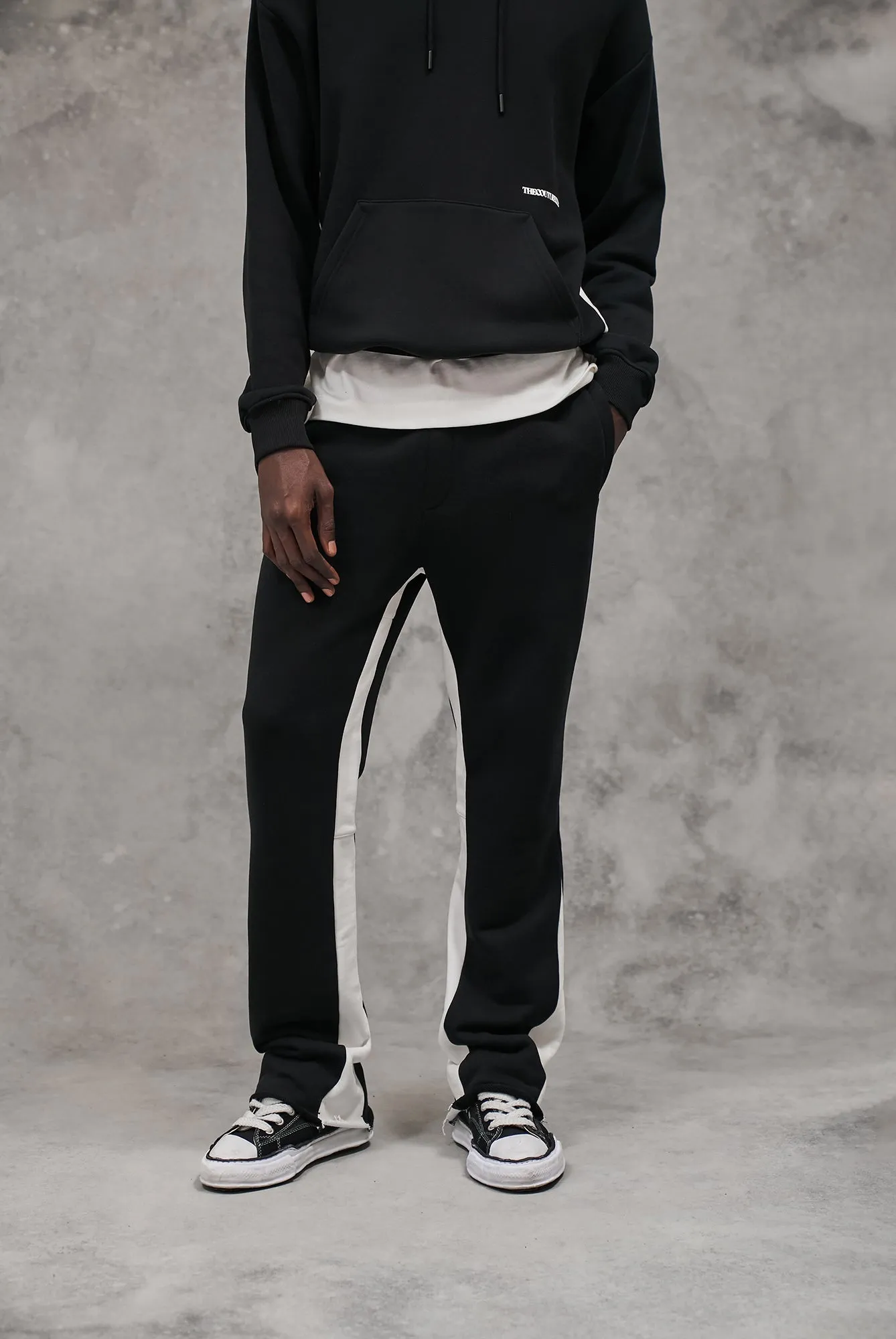 DESIGN DEPARTMENT PANEL JOGGERS - BLACK