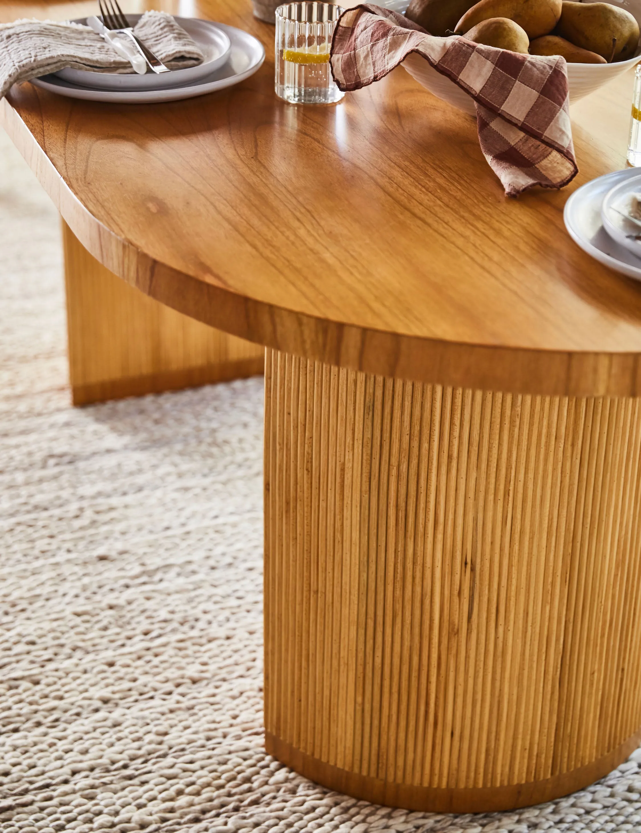 Elvia Oval Dining Table