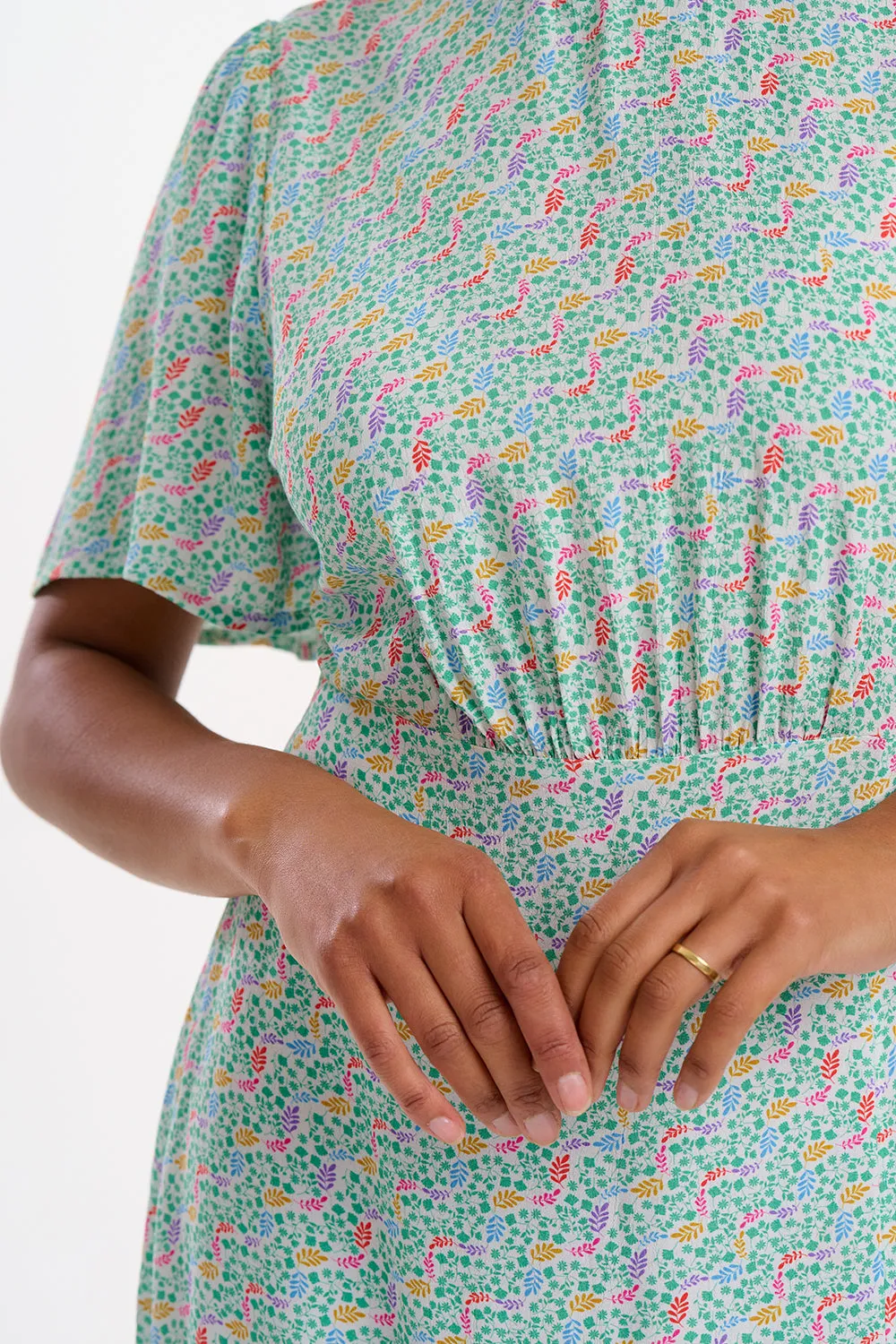 Kay Midi Tea Dress - Off-White/Multi. Garden Waves