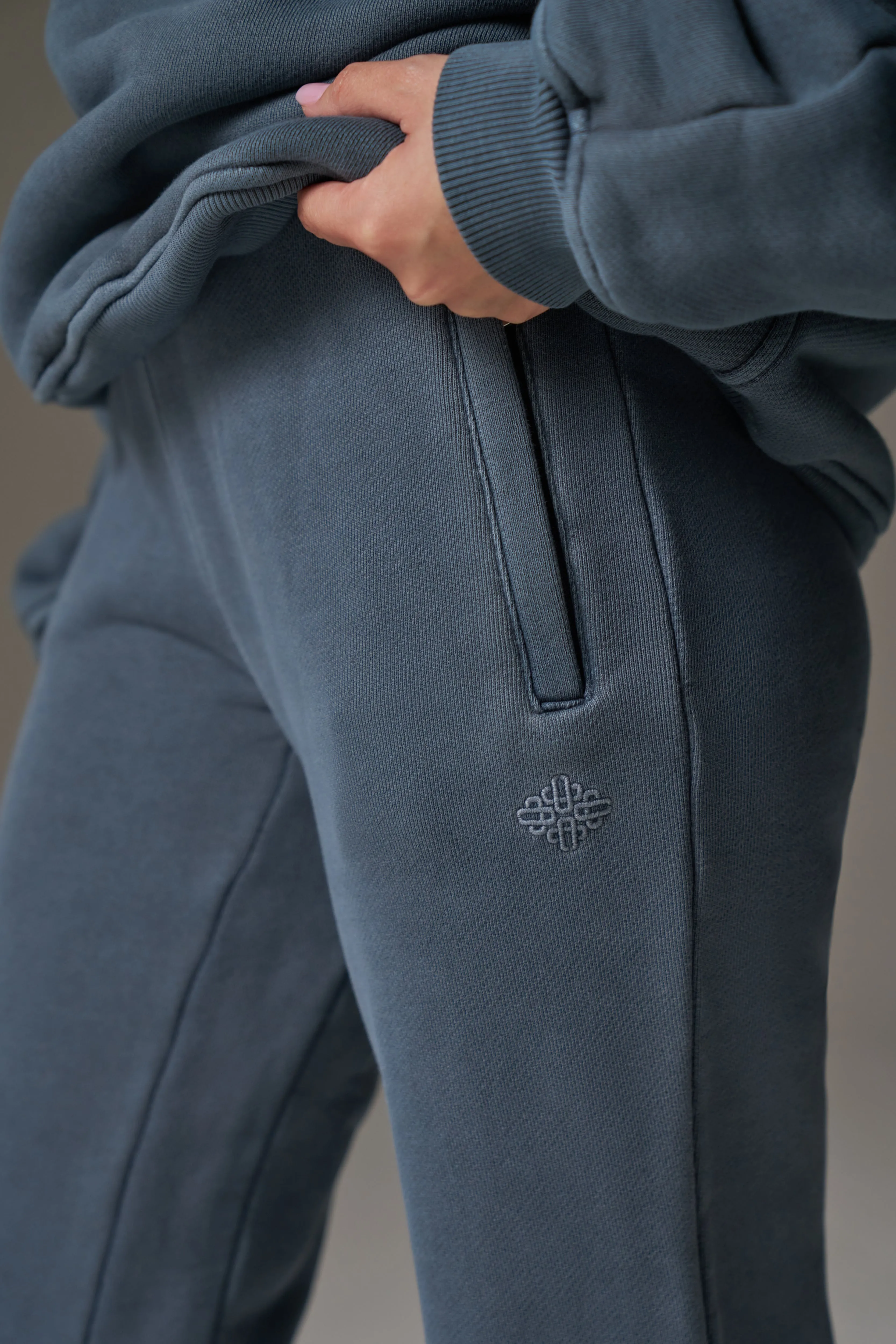 LAUNDERED CLASSICS STRAIGHT LEG JOGGERS - PETROL BLUE