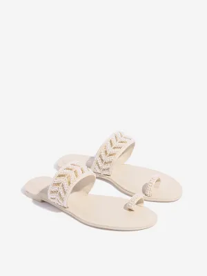 LUNA BLU Ivory Pearlescent Toe-Ring Sandals