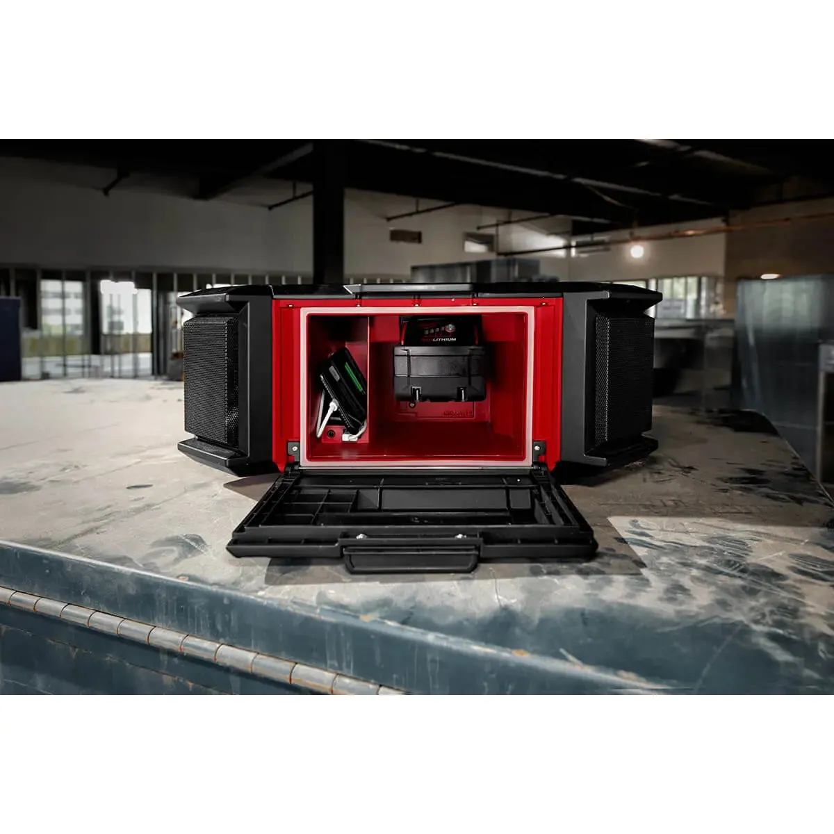 Milwaukee 2950-20 - M18™ PACKOUT™ Radio   Charger