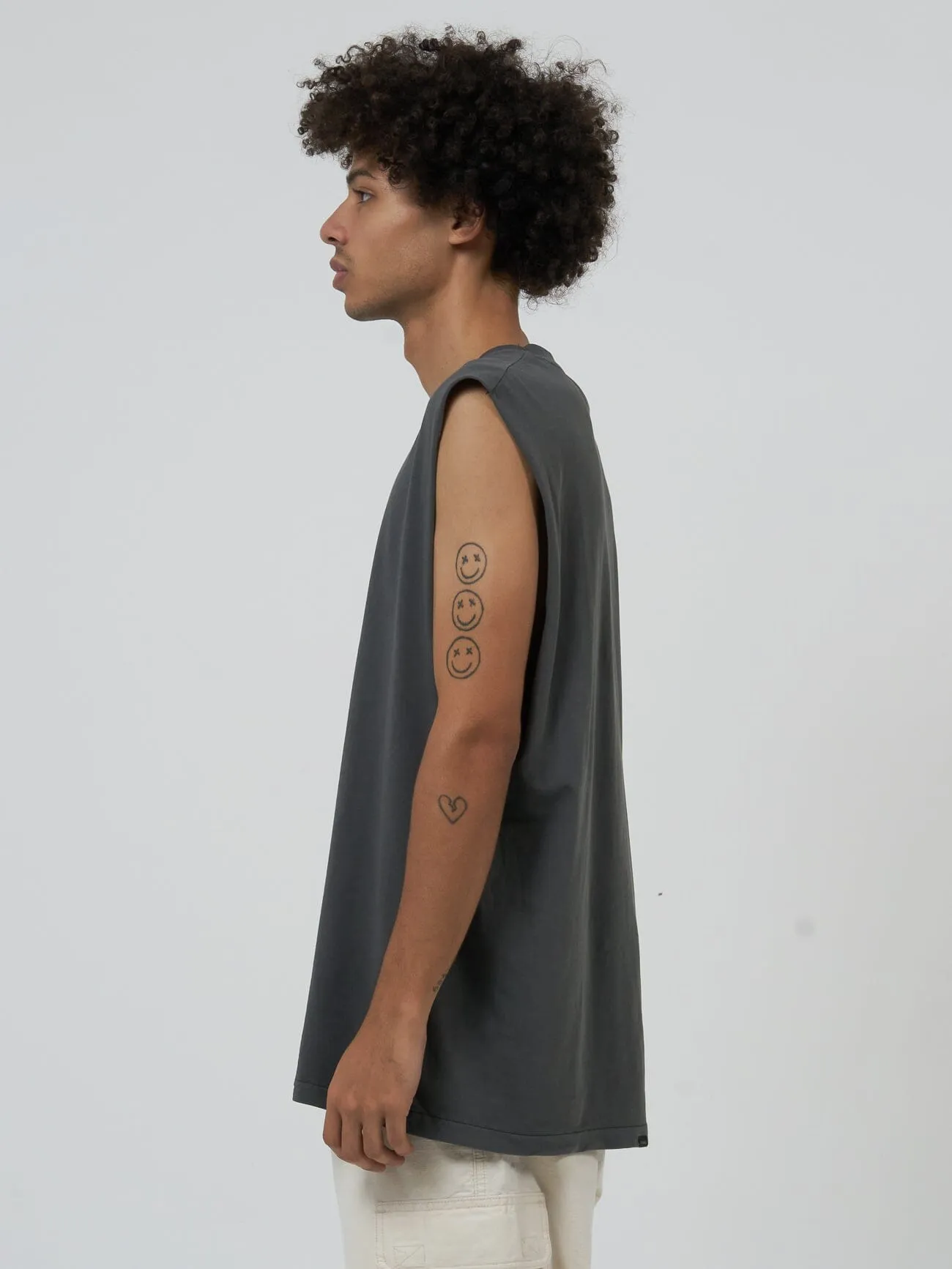 Minimal Thrills Merch Fit Muscle Tee - Merch Black