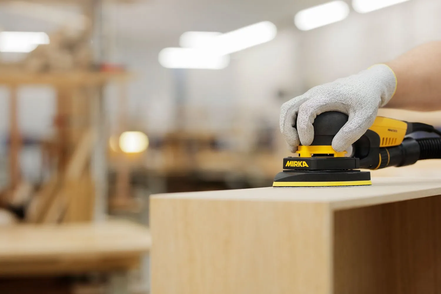 Mirka 4" x 6" x 6" Electric Orbital Corner Sander