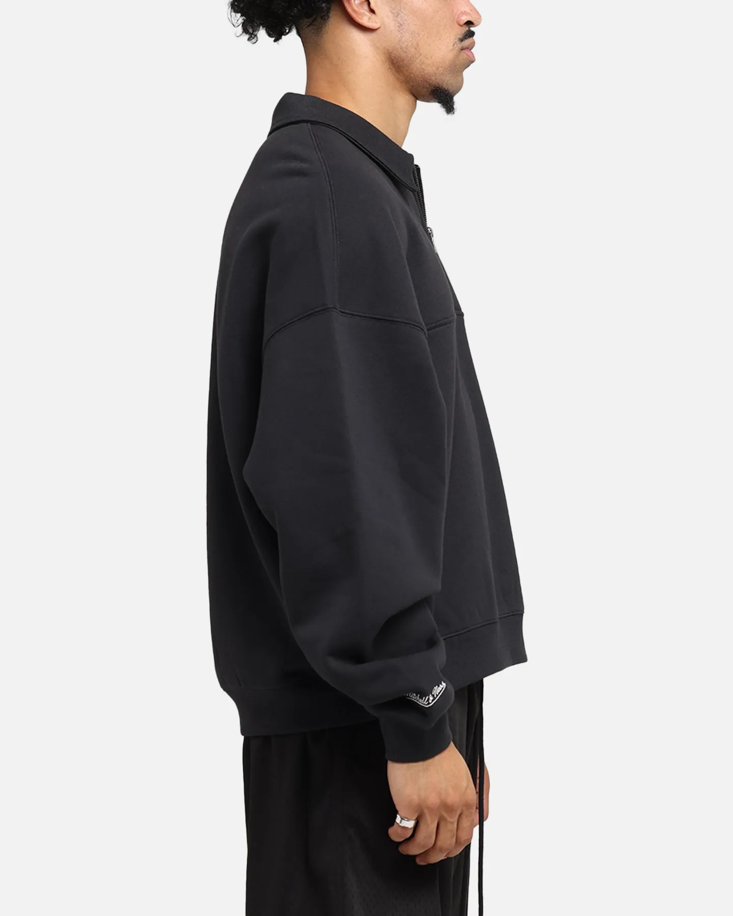 Mitchell & Ness New York Knicks Boxy Quarter Zip Crewneck Faded Black