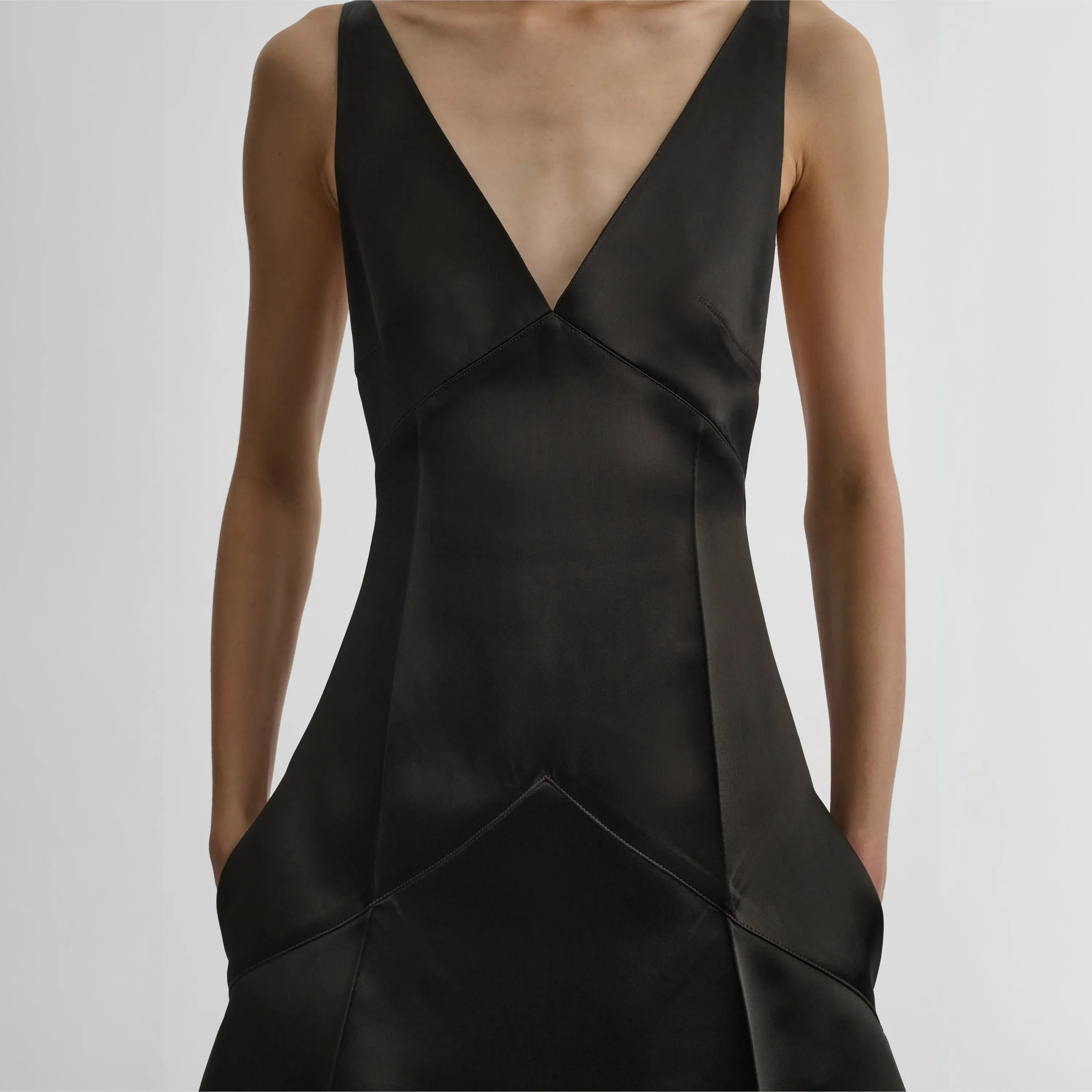 SLICKED SLIP | dark khaki viscose