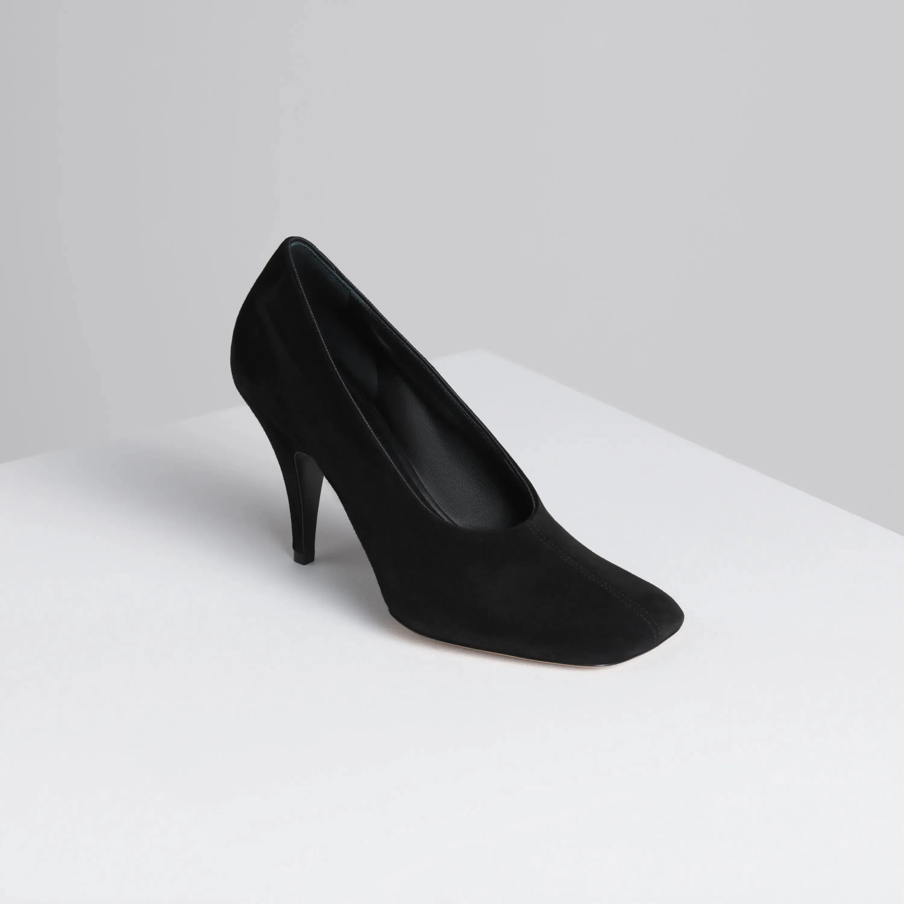 SOFT PUMP 90 | black suede leather