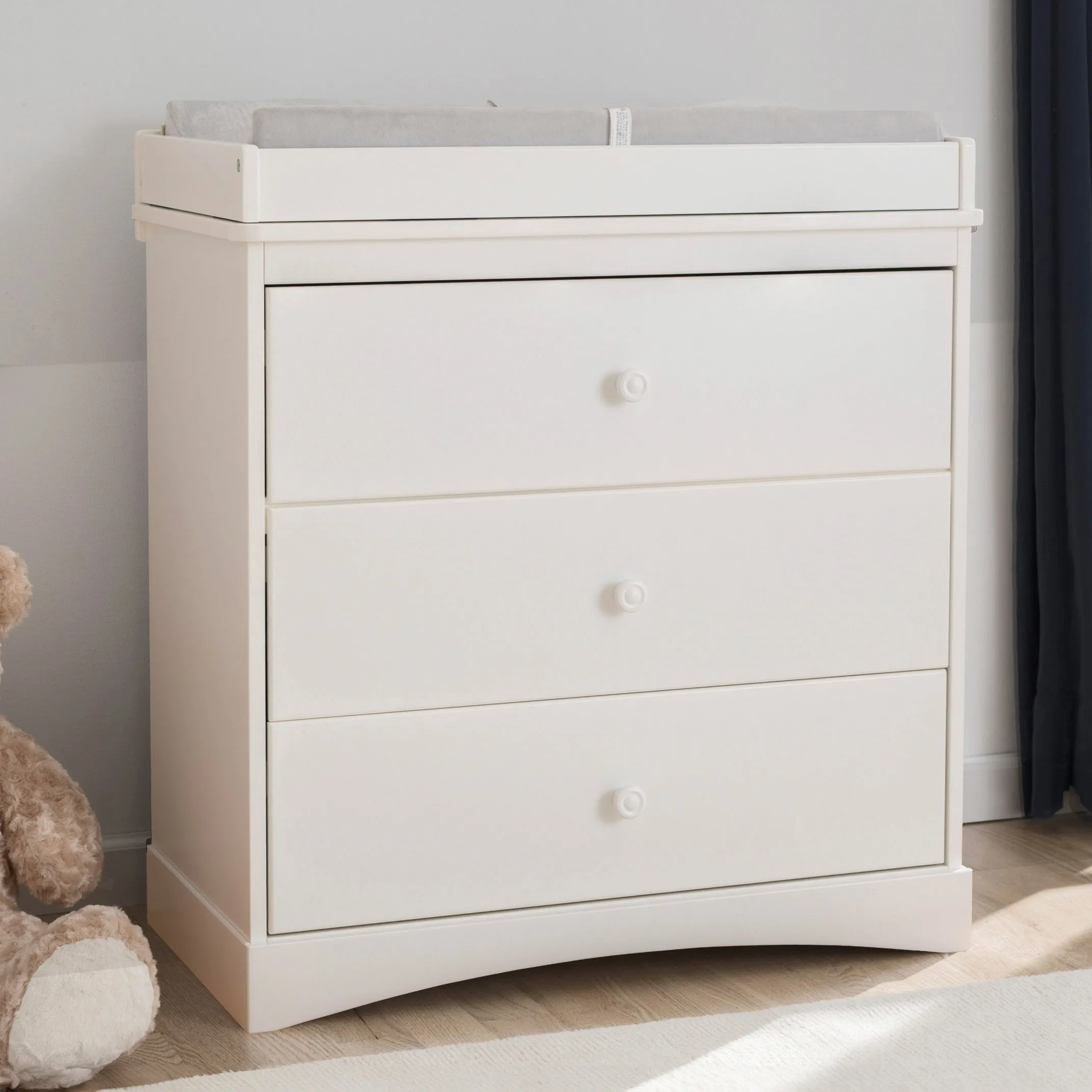 Sutton 3 Drawer Dresser with Changing Top and Interlocking Drawers