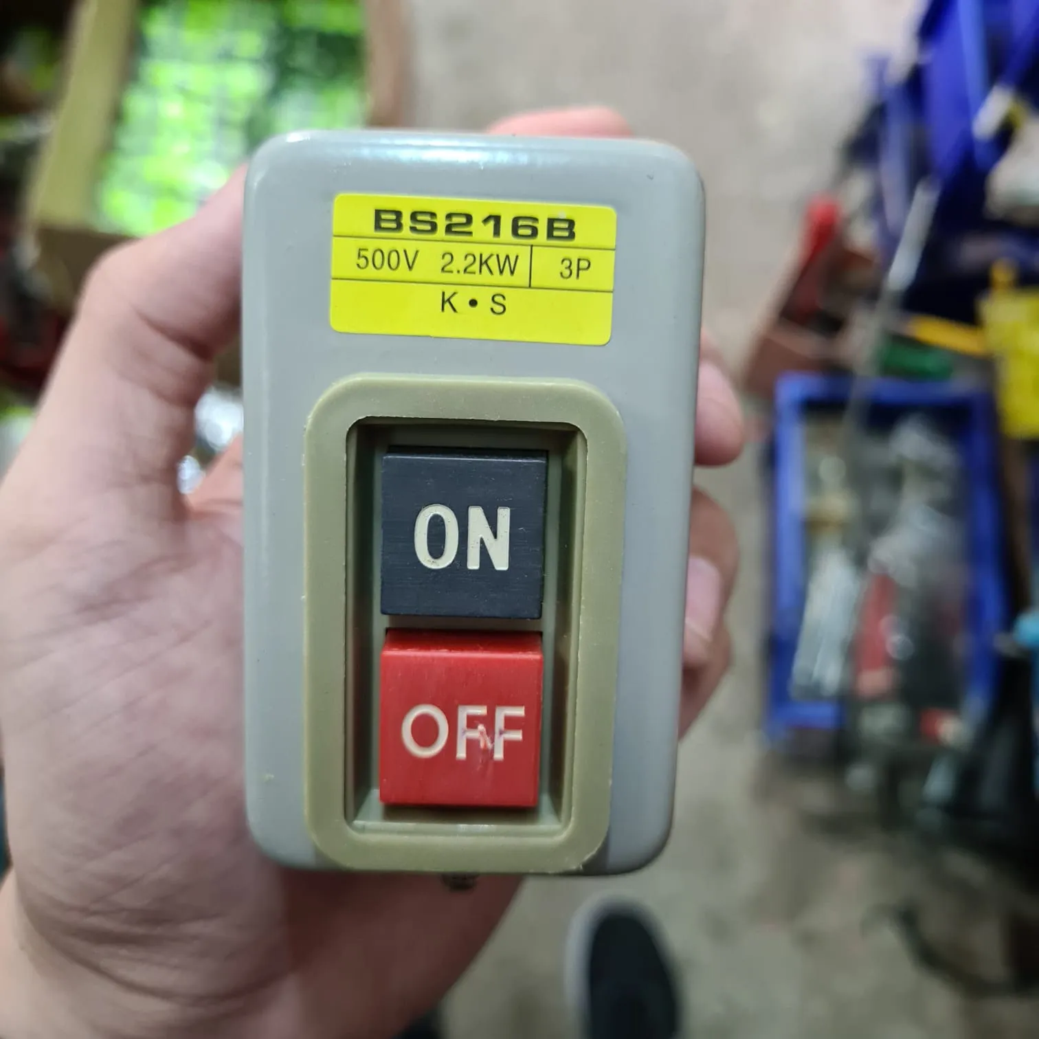 Switch On/Off Bs216B3 3P/15A 2.2Kw | Model : SWT-BS21615A
