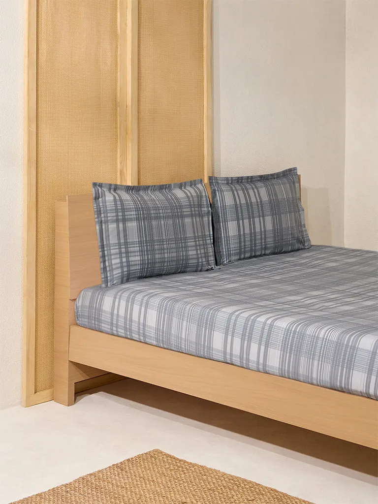 Westside Home Dark Grey Checkered Queen Bed Fitted Sheet and Pillowcase Set