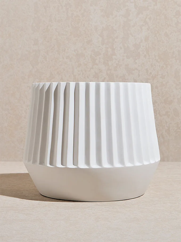 Westside Home White Ridge Planter - Small