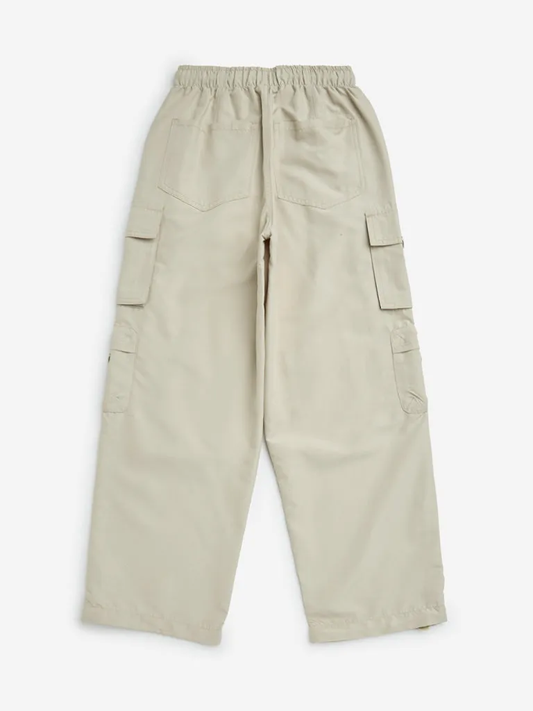 Y&F Kids Beige Cargo-Style Mid-Rise Trousers